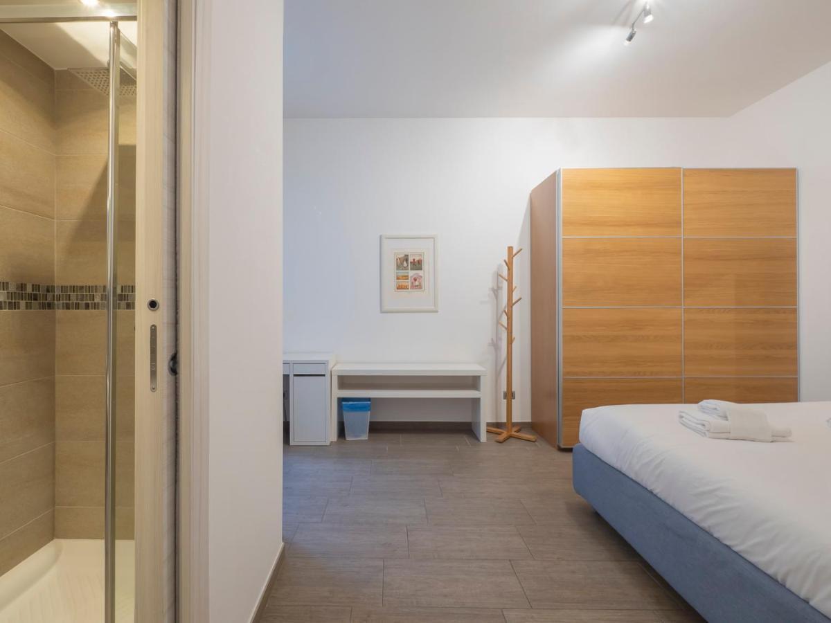I Host Apartment - Montesuello 9 Милано Екстериор снимка
