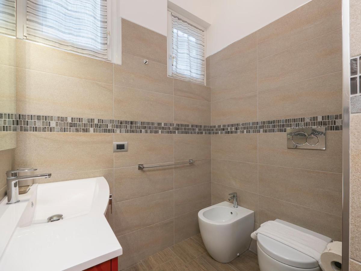 I Host Apartment - Montesuello 9 Милано Екстериор снимка