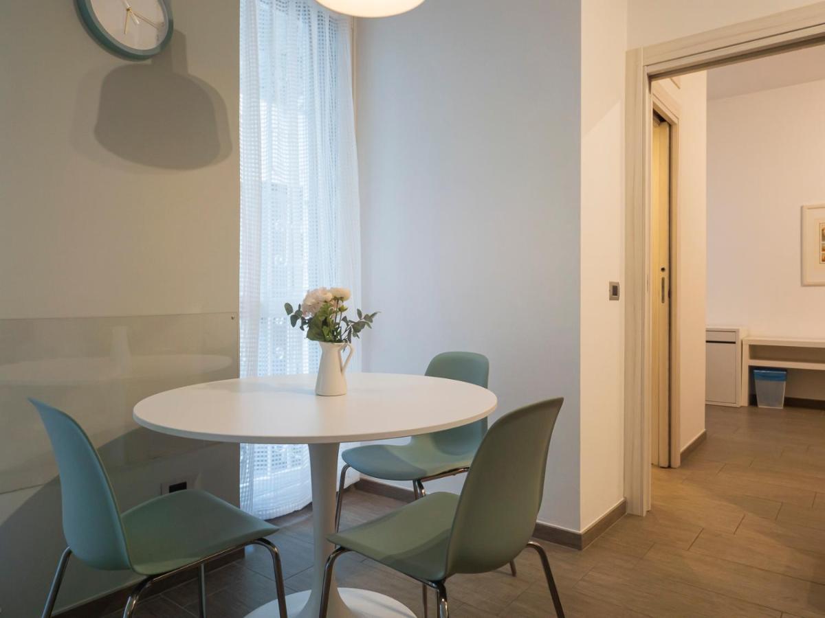 I Host Apartment - Montesuello 9 Милано Екстериор снимка