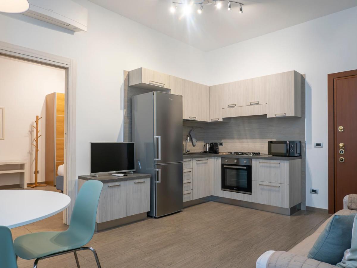 I Host Apartment - Montesuello 9 Милано Екстериор снимка